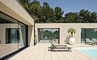 016-hc-house-harmonizes-with-nature-in-braga.jpg