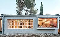 017-casa-montesa-by-lhg-arquitectos-brings-madrid-retro-style.jpg
