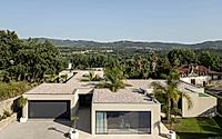 017-hc-house-harmonizes-with-nature-in-braga.jpg
