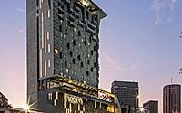 017-noom-hotel-abidjan-plateau-by-saota.jpg