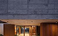 017-villa-el-alcornoque-by-flow-81-architecture.jpg