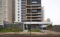 019-hause-building-in-londrina-promotes-contemporary-lifestyle-and-sophistication.jpg