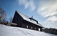 001-milada-cottage-by-adr.jpg