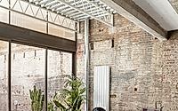 003-la-clara-reimagines-a-barcelona-loft.jpg