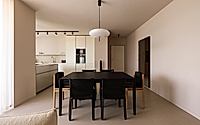 008-via-volta-apartment-by-archventil-defines-minimalismo-umano-elegance.jpg