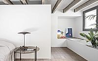011-la-clara-reimagines-a-barcelona-loft.jpg