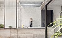 016-la-clara-reimagines-a-barcelona-loft.jpg