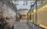 020-la-clara-reimagines-a-barcelona-loft.jpg
