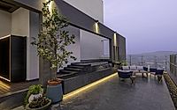 021-enso-house-features-spiral-stair-in-double-height-mumbai-penthouse.jpg