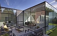 001-huhos-extension-reveals-refined-interior-design-for-outdoor-inspired-living.jpg