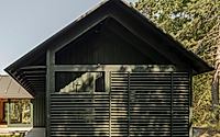 011-house-between-the-trees-by-peter-kjaer-arkitekter.jpg