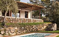 013-casa-boratuna-by-bouman-blends-into-catalan-landscape.jpg