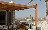 015-casa-suna-holiday-home-in-mexico-features-desert-inspired-patios.jpg