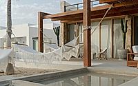 017-casa-suna-holiday-home-in-mexico-features-desert-inspired-patios.jpg