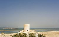 017-white-fortress-by-taep-aap-enveloped-by-thick-walls-in-kuwait.jpg
