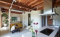 011-kamakura-house-renovation-creates-harmonious-old-new-blend.jpg