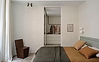 013-nomad-apartment-boasts-a-gallery-style-interior-in-sydney.jpg