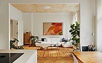 001-apt-wrangelkiez-balances-comfort-and-style-in-berlin.jpg
