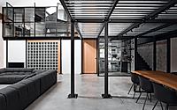 008-pts-b-reimagines-former-workshop-in-pietrasanta-as-home-and-office.jpg