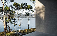 011-vipp-tunnel-balances-brutalism-and-nature-on-tasmanias-bushlands.jpg