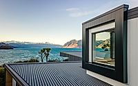 013-the-view-house-celebrates-stunning-lake-and-mountain-vista-in-new-zealand.jpg