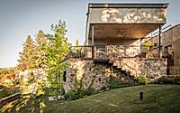 014-casa-el-rosal-offers-scenic-views-of-la-bola-del-mundo-in-spain.jpg