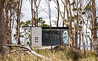 014-vipp-tunnel-balances-brutalism-and-nature-on-tasmanias-bushlands.jpg