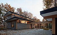 010-galien-river-retreat-by-wheeler-kearns-architects.jpg