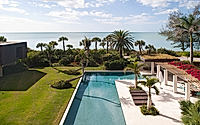 011-casey-key-residence-is-a-serene-and-thoughtfully-designed-coastal-retreat.jpg