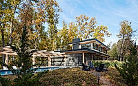 011-galien-river-retreat-by-wheeler-kearns-architects.jpg