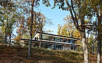 014-galien-river-retreat-by-wheeler-kearns-architects.jpg
