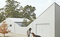 014-shady-creek-farm-house-by-mrtn-architects.jpg