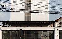021-chok-chai-4-house-is-a-family-oriented-inside-view-design-house-in-bangkok.jpg
