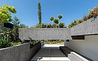 009-panorama-residence-facade-architecture-redesigns-existing-house-in-greece.jpg