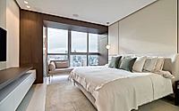 011-sea-point-apartment-combines-european-sophistication-with-tropical-aesthetics.jpg