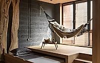 002-urban-stillness-a-loft-that-fosters-relaxation-amid-kyivs-urban-chaos.jpg