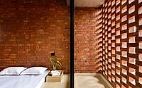 009-narrow-brick-house-by-srijit-srinivas-architects.jpg