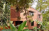 011-narrow-brick-house-by-srijit-srinivas-architects.jpg
