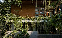 020-house-of-greens-4site-architects-designs-garden-retreat-in-bengaluru.jpg