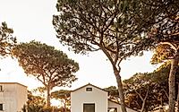 024-pinewood-villa-by-joao-tiago-aguiar.jpg