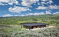 001-logan-canyon-off-grid-cabin-by-cast-architecture.jpg
