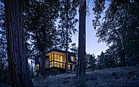 001-yosemite-cabin-recasts-a-tight-plan-into-a-family-mountain-haven.jpg