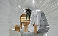 005-ksana-tea-house-a-cave-like-matcha-retreat-in-central-bangkok-plaza.jpg
