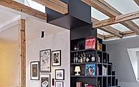 006-apartment-o-a-walkable-bookshelf-recasts-living-across-two-levels.jpg
