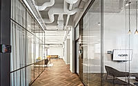 006-mccann-prague-offices-industrial-warmth-and-park-light-worklife-team.jpg