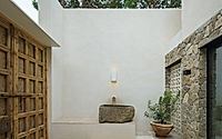 009-casa-del-sol-courtyard-house-rooted-in-stone-shade-water-ritual.jpg