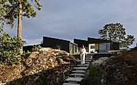 009-shoreline-house-by-splyce-design.jpg