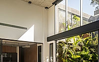 003-concrete-house-by-dayala-e-rafael-arquitetos-associados.jpg