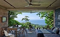 009-studio-house-rammed-earth-villa-open-to-pacific-breeze.jpg