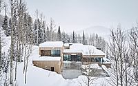 012-nest-mountain-modern-ski-in-ski-out-house.jpg